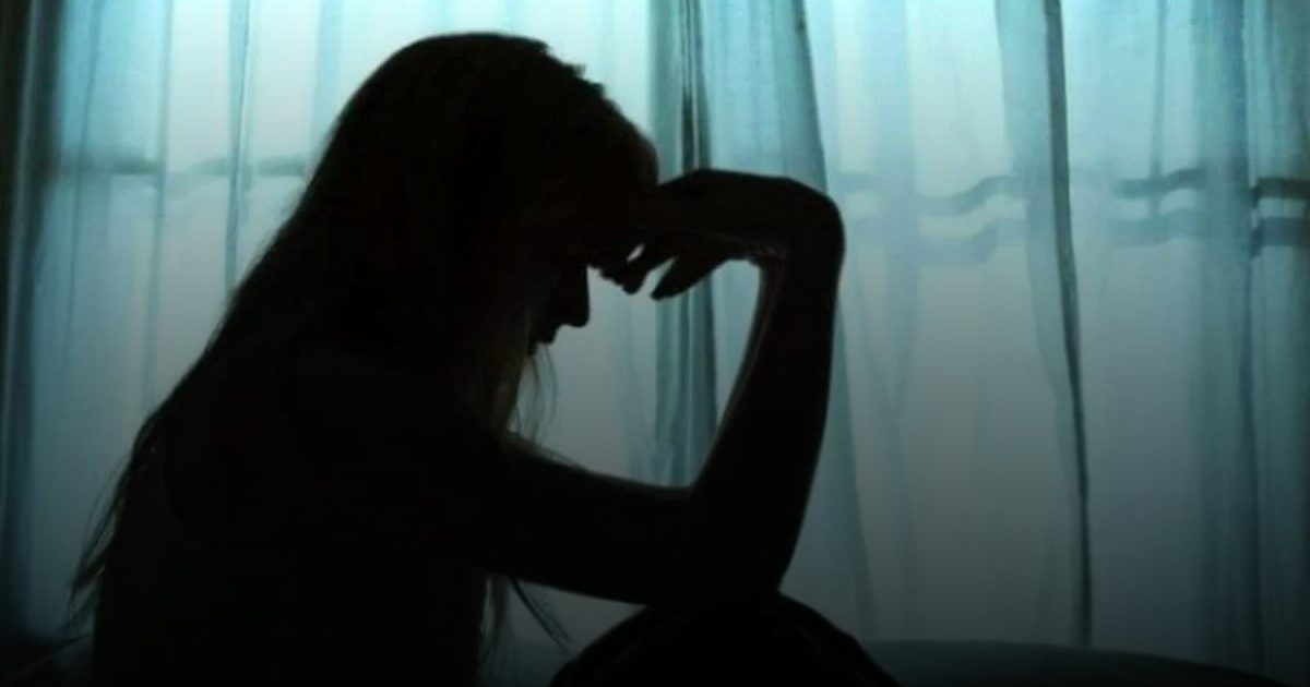 الاكتئاب والوحدة قد يتسببان بآلام جسدية مزمنة