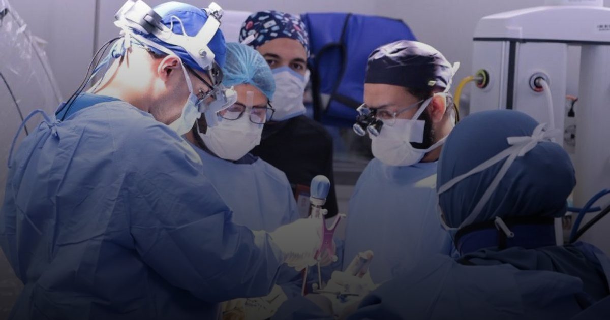 المدينة الطبية تنجح في إجراء أول جراحة لتعديل "الجنف"