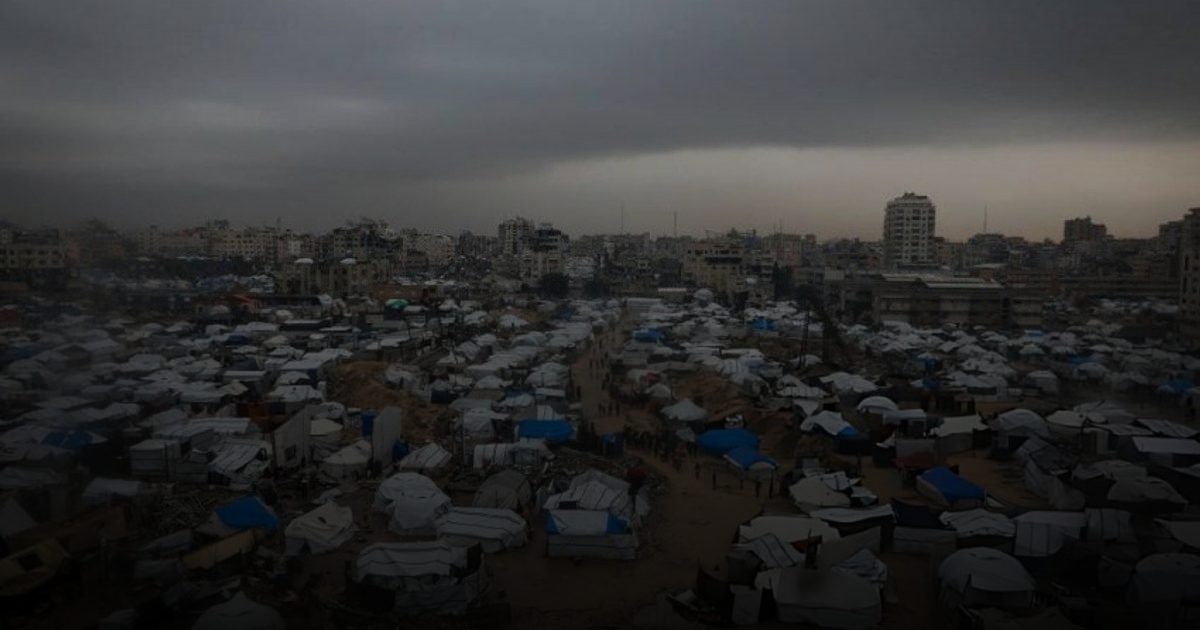 الصحة العالمية تدق ناقوس الخطر: شتاء قاسٍ يهدد بانهيار النظام الصحي في غزة