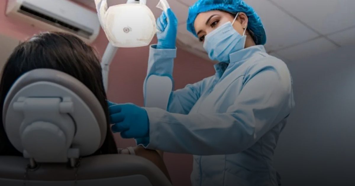 مُحافظ جدة يُدشّن مبادرة "ابتسم" الصحية