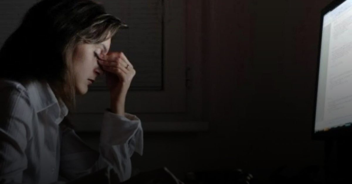 تقرير دولي يكشف تصاعد القلق والتوتر والغضب عالمياً خلال عقد