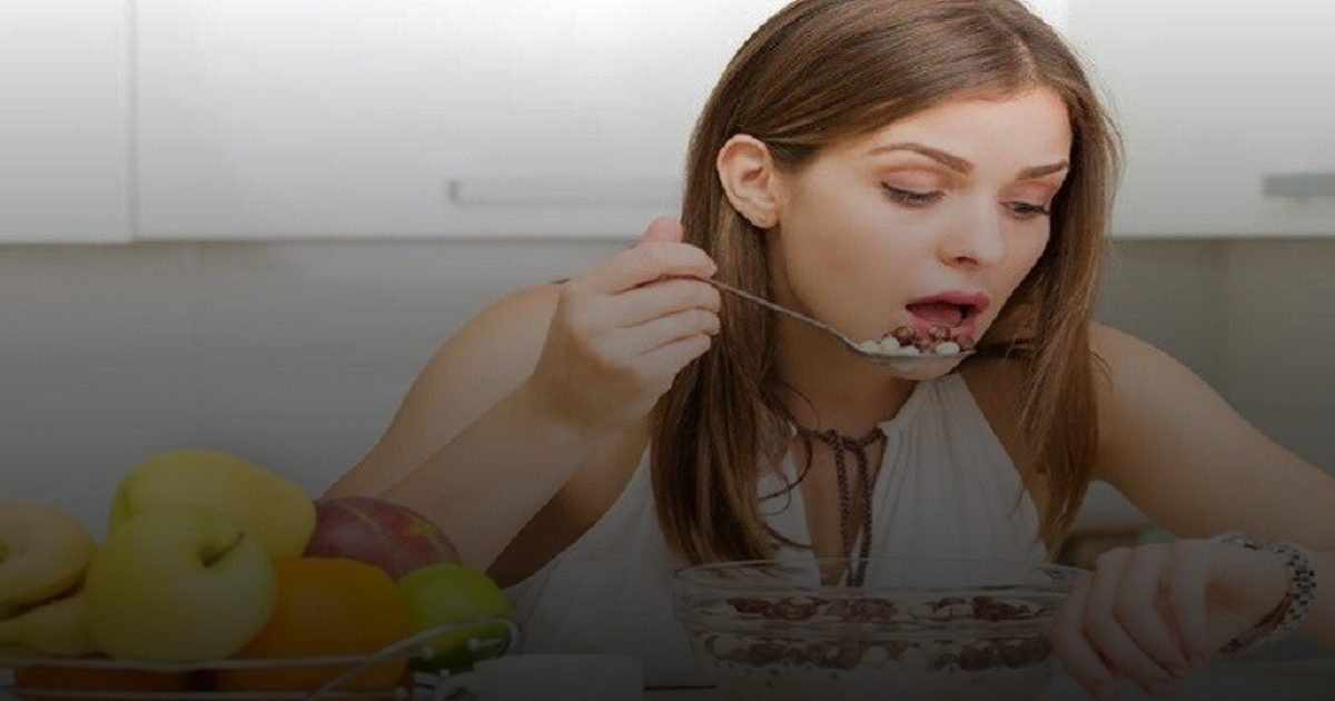 تناول الطعام ببطء "ملاذ للسكينة" يحد من التوتر والقلق