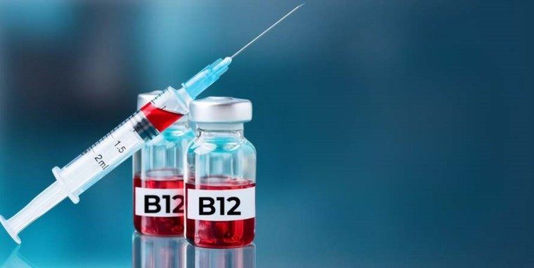 اصفرار الجلد والوخز علامات تشير إلى نقص فيتامين ب 12