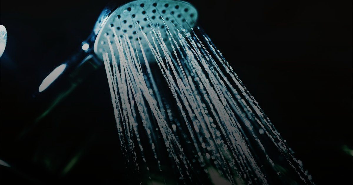 الاستحمام المظلم لتحسين النوم: فوائد مثبتة