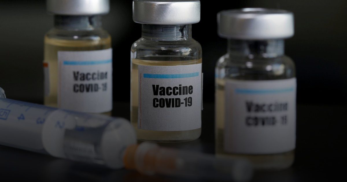 "FDA" تطلب من مصنعي لقاح الكورونا وضع تحذير من حالة قلبية