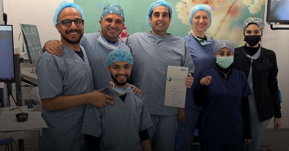 مركز التميّز للعيون يعلن نجاح أول عملية متقدمة لعلاج الجلوكوما