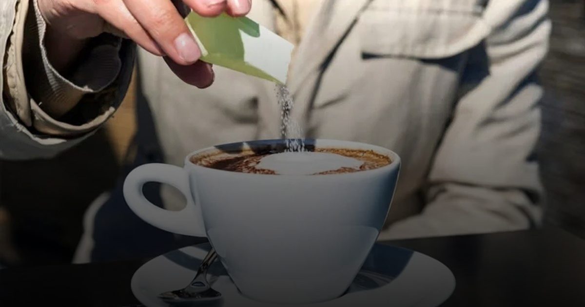 سكر صناعي شهير يرفع خطر السكتات الدماغية