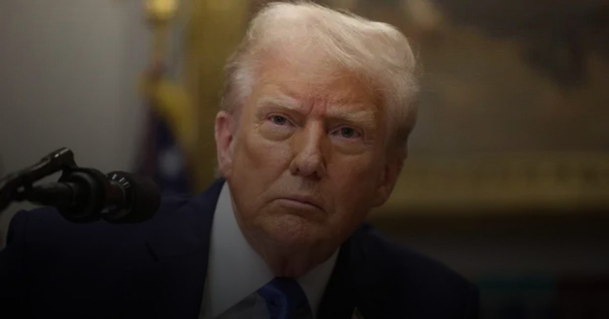 ترمب يثير الجدل حول الباراسيتامول واللقاحات