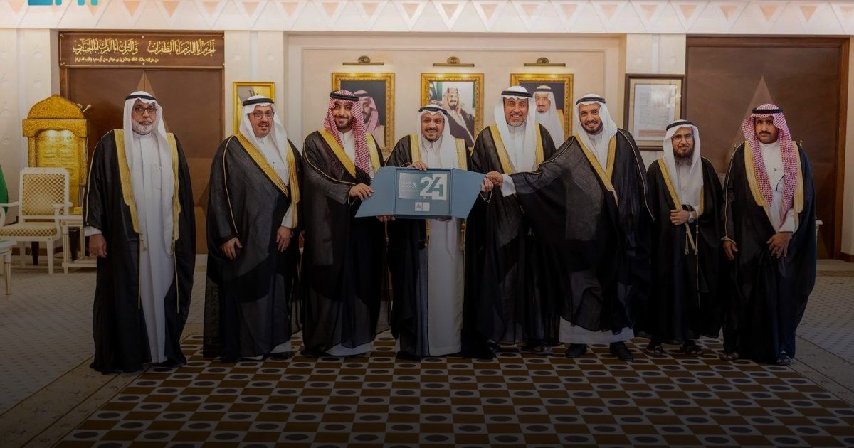 أمير القصيم يتسلَّم تقرير "جمعية طهور" ويطّلع على جهودها في خدمة مرضى السرطان