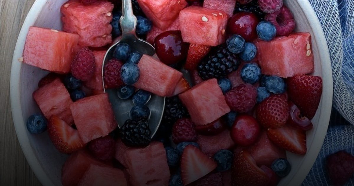 أطعمة تقلل أثر الإجهاد الحراري على الجسم والبشرة