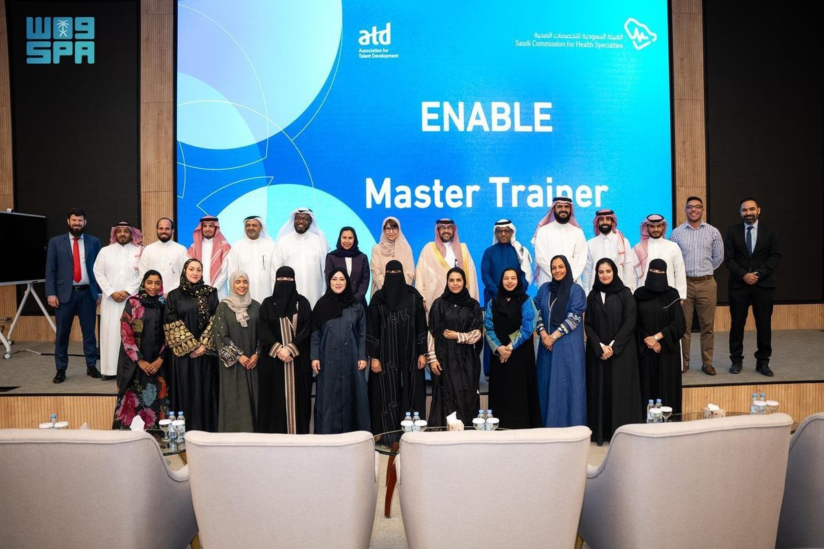 تخريج 20 قائدًا صحيًا من برنامج "تمكين المدربين"