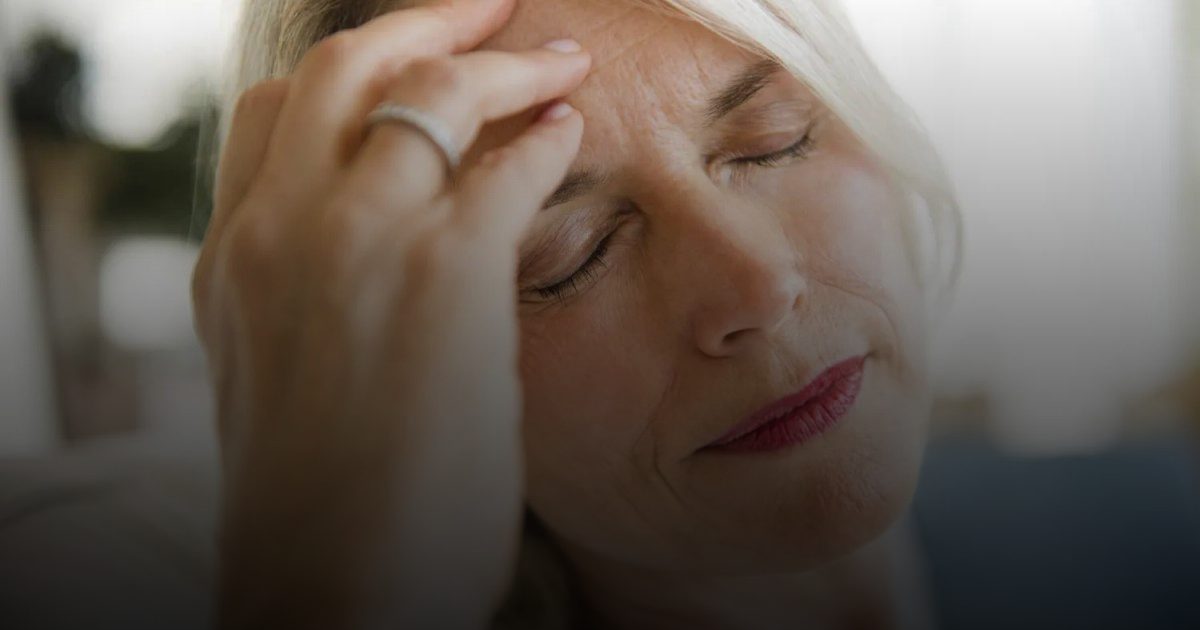 الصداع النصفي: هذا تفسير الأضواء الوامضة التي تراها