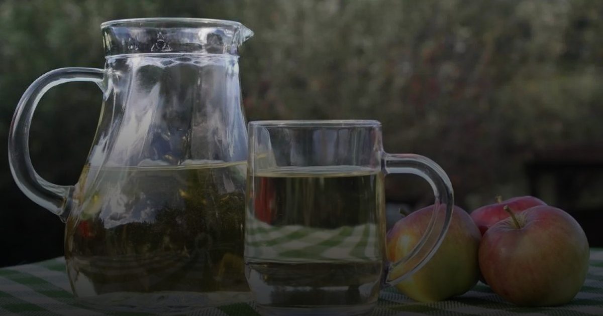 أدوية وأغذية يمنع تناولها مع  خل التفاح