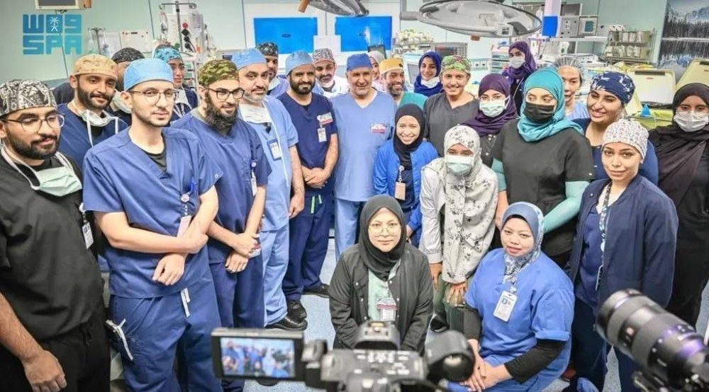 نجاح فصل التوأم الملتصق البوركيني "حوى وخديجة"