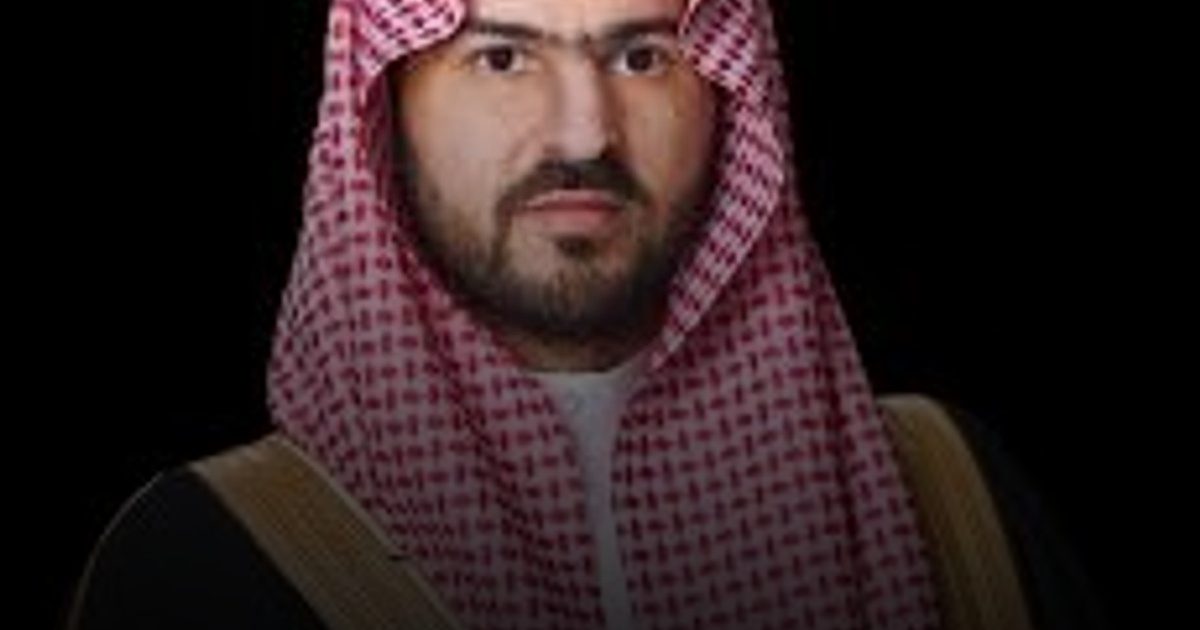 نائب أمير المنطقة الشرقية يطَّلع على الجوائز والاعتمادات العالمية لتجمع الشرقية الصحي