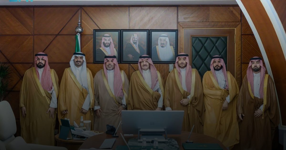 أمير الشرقية يُشيد بتقرير الصحة ويشكر جهود الفرع