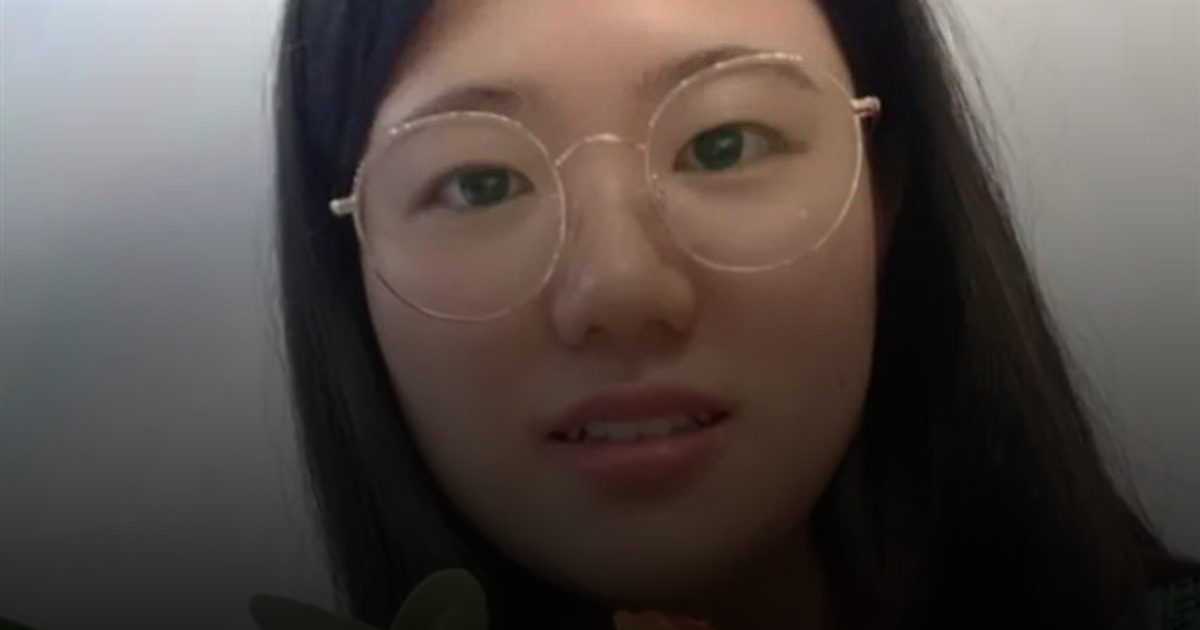 ترحيل باحثة صينية بعد إقرارها بتهريب "فطريات قاتلة" تسببت في خسائر بملايين الدولارات