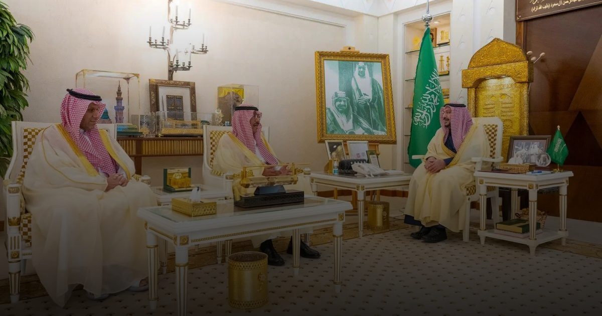 أمير القصيم يبحث تحسين الخدمات الصحية