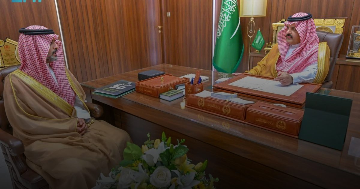 أمير منطقة حائل يطّلع على استعدادات مبادرة "امش 30" وتقرير الأداء الصحي للربع الأول من 2025