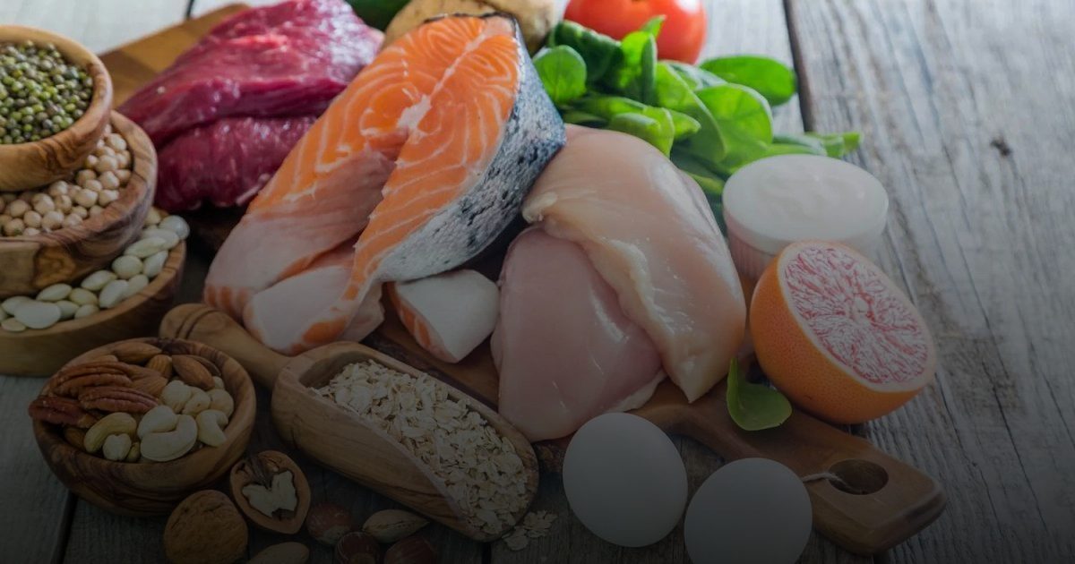 صيدلية المطبخ: 10 أطعمة تحارب الاكتئاب وترفع هرمونات السعادة