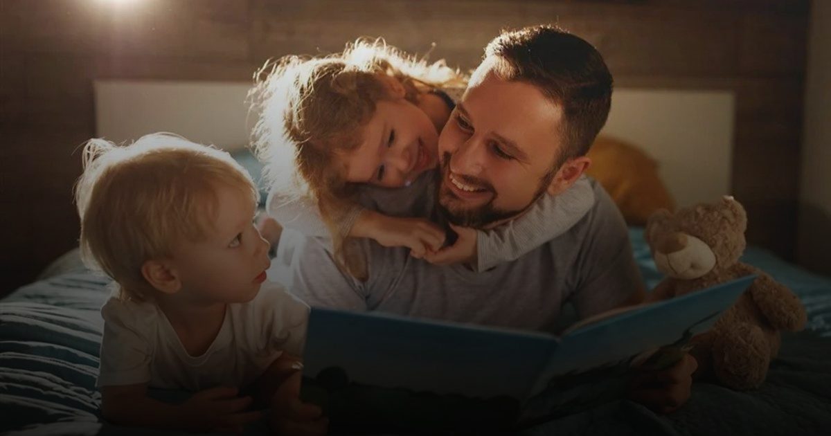 دراسة: التفاعلات الأسرية تمنح الأطفال نوماً أفضل