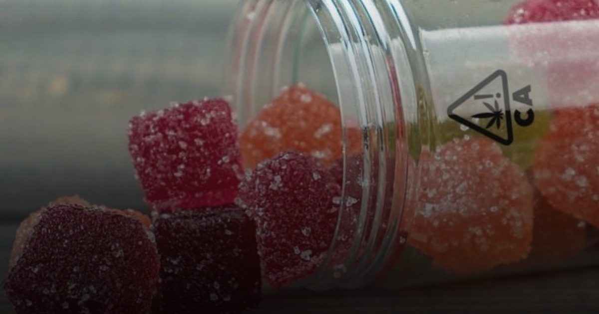 تسمم حاد يُصيب مراهقاً بريطانياً بعد تناول "حلوى مُخدّرة" مخفية في عبوة جذابة