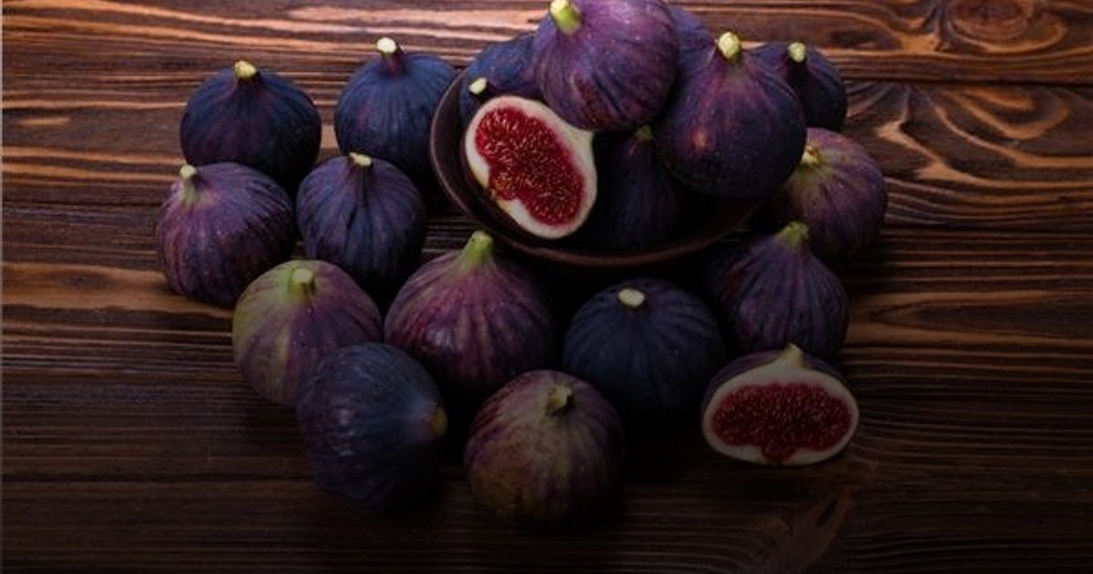 فوائد تناول التين أثناء الحمل.. أهمها علاج لغثيان الصباح
