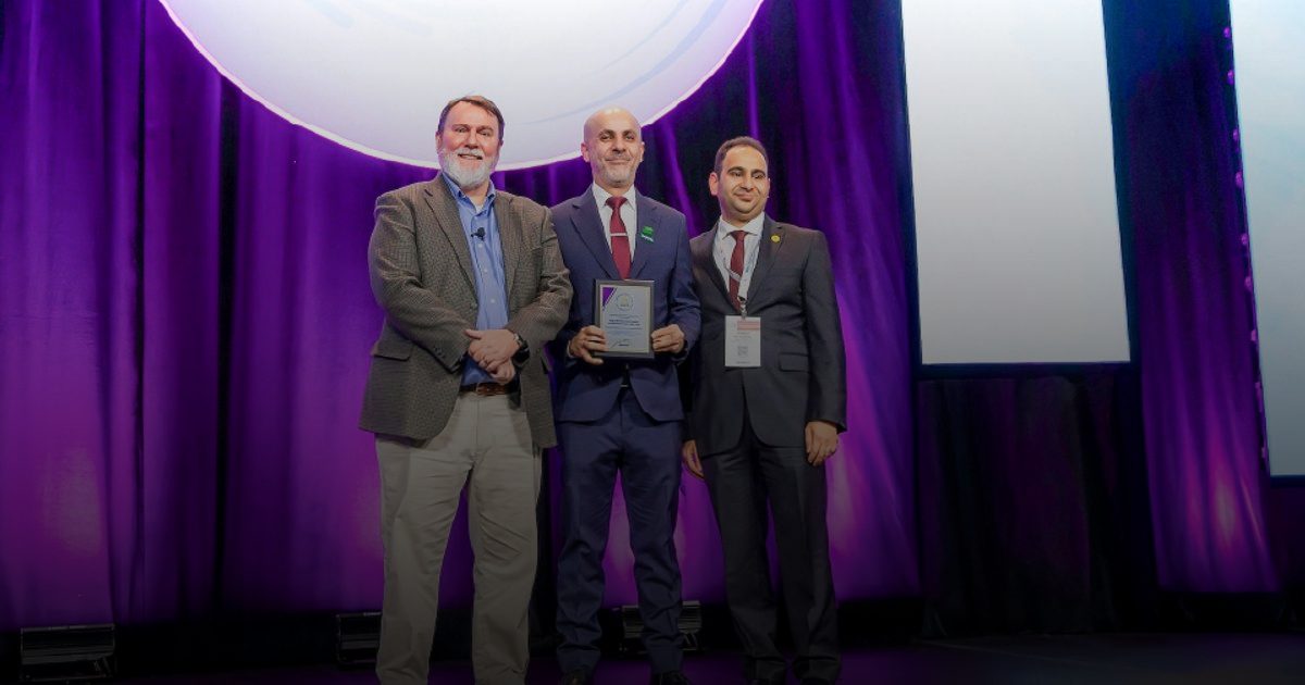 "التخصصي" يحصل على جائزة "أبكس" للتميّز من الجمعية الأمريكية للرعاية التنفسية