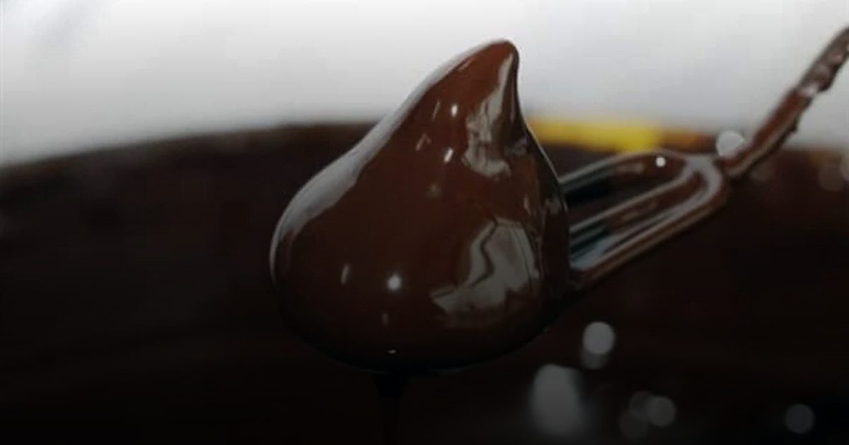 الشكولاتة الداكنة تقدم فوائد صحية للقلب