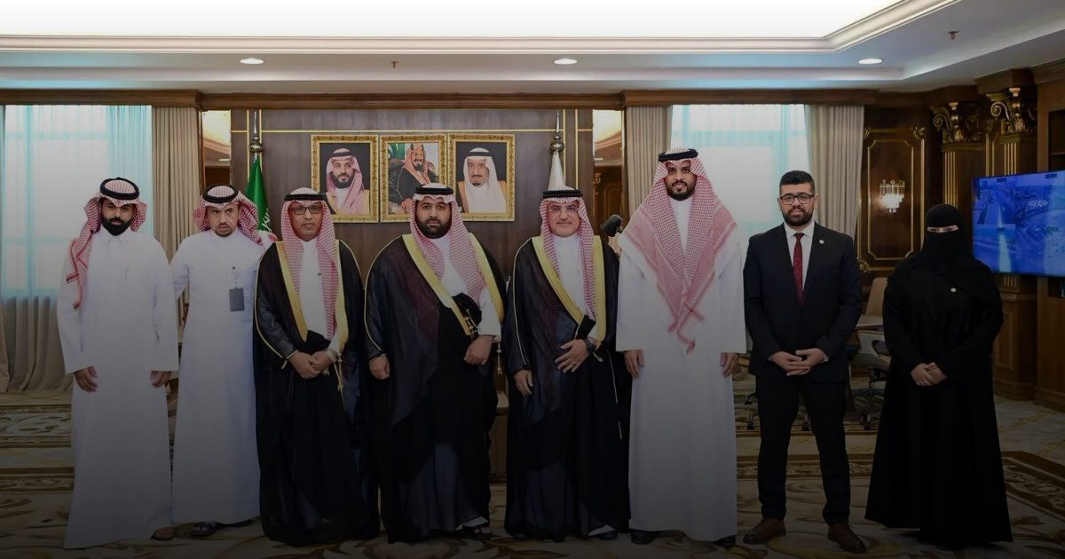 أمير منطقة جازان يُدشِّن مبادرة "ما يفقد لا يُسترد" للتوعية بصحة العيون