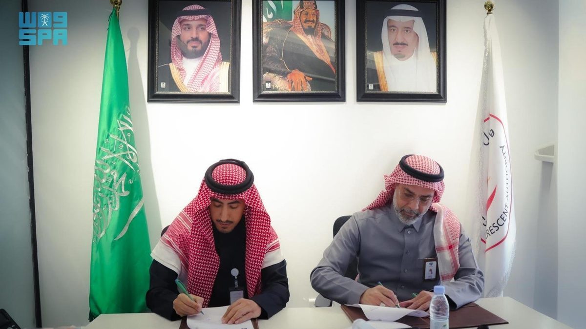 "الهلال الأحمر" و"لازم للنقل الإسعافي" توقعان اتفاقية لتعزيز الخدمات الطبية الإسعافية
