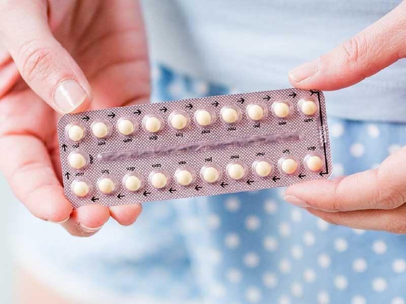 وسائل منع الحمل قد تصيب النساء بالسكتة الدماغية والنوبات القلبية