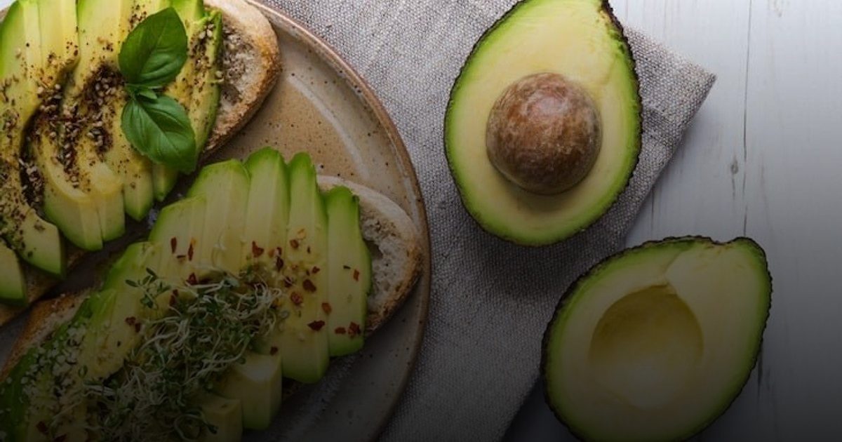 حبة أفوكادو يومياً تحسن جودة النوم