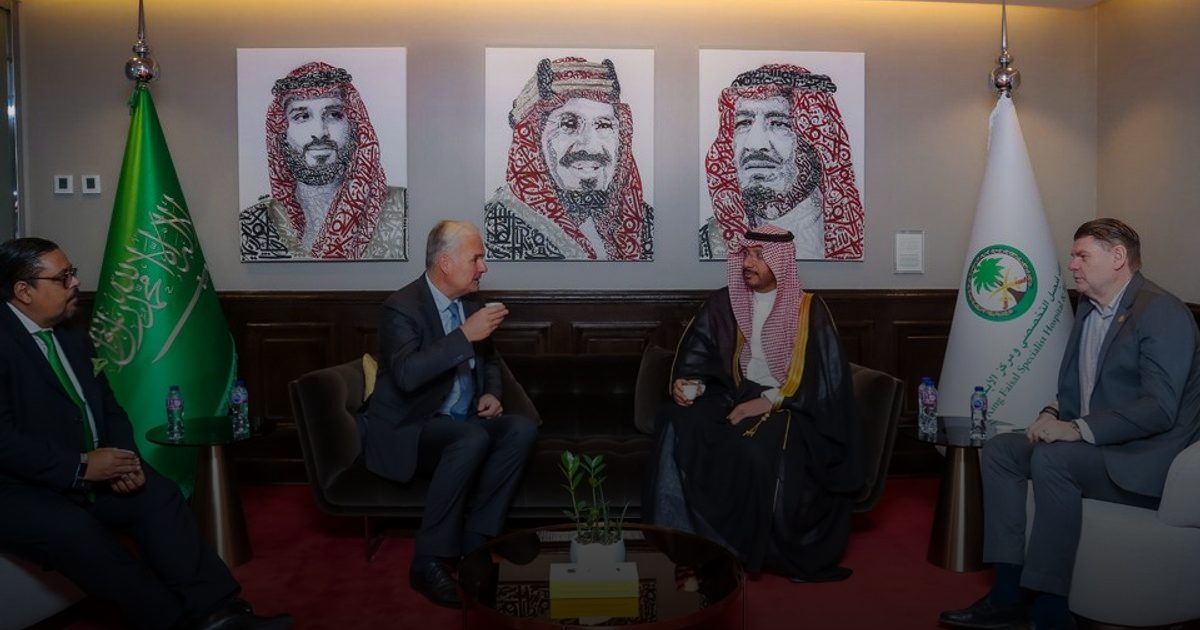 "التخصصي" و"باير إيه جي" يستكشفان فرص التعاون في تطوير العلاجات المتقدمة