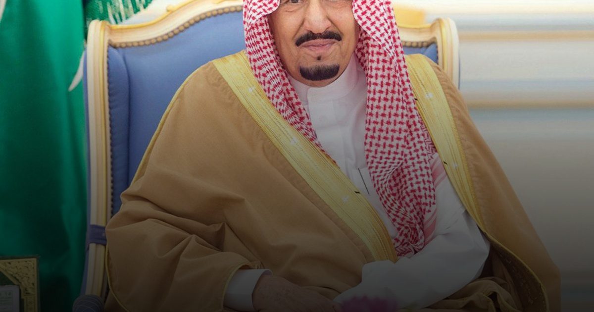 بأمر خادم الحرمين ..منح وسام الملك عبدالعزيز من الدرجة الثالثة لـ 200 مواطن ومواطنة