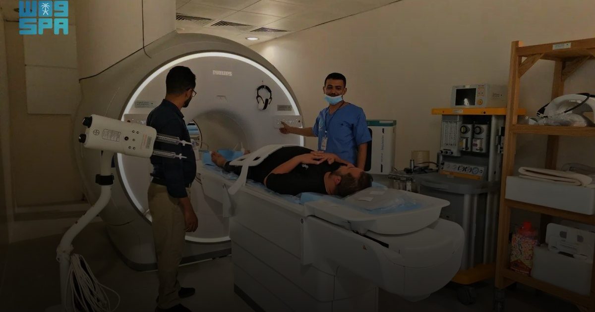 المملكة تدعم مستشفى مأرب بجهاز رنين متطور وتجهيزات صحية حديثة
