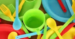 "انتحار حيوي".. جزيئات البلاستيك تخترق نظام اتصالات الخلايا وتدمر خصوبة الرجال