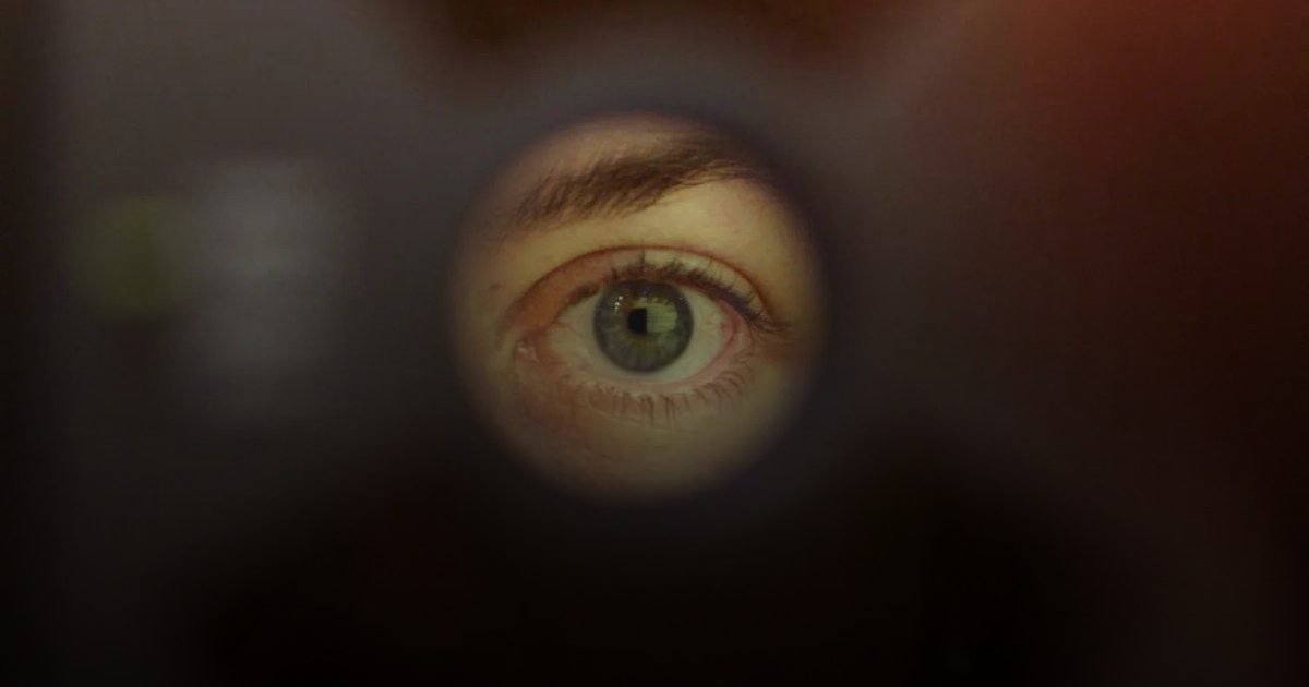 دراسة: عوامل وراثية لمرض الفصام ترتبط بانخفاض سمك شبكية العين