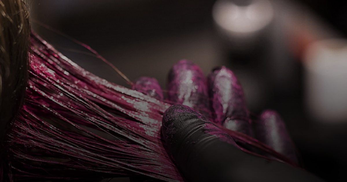 دراسة تحذر من صبغات الشعر الدائمة: مخاطر تبدأ بالتحسس وتنتهي باحتمال السرطان