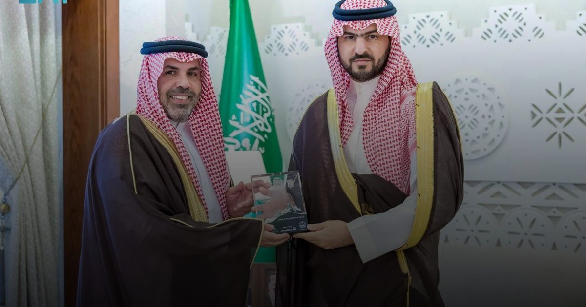 نائب أمير الشرقية يستقبل مدير عام فرع وزارة الصحة بالمنطقة