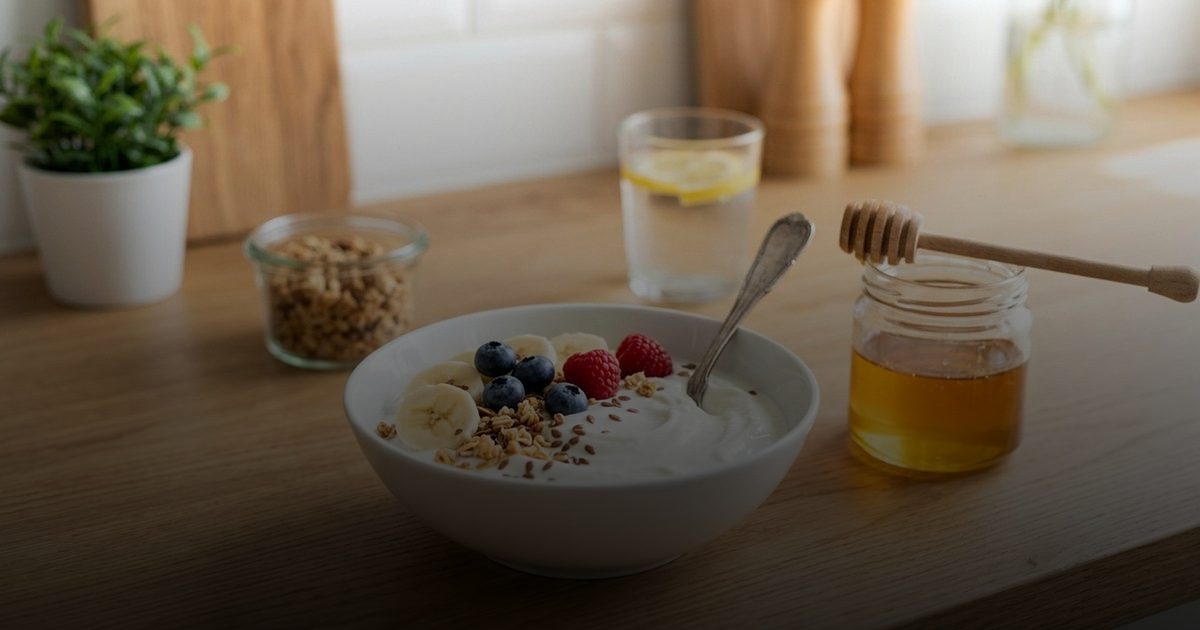 هل الوقت يحدد فوائد الزبادي؟ حقائق مفاجئة للصحة