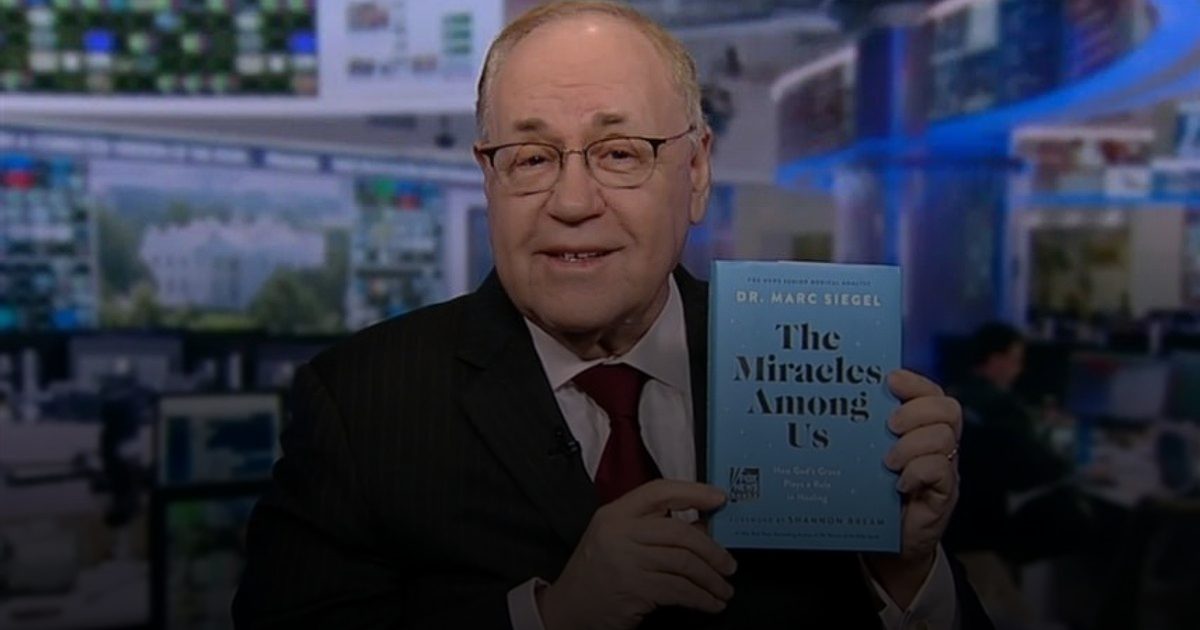 مزيج العلم والإيمان: كتاب جديد يثير الجدل حول دور "النعمة" في الشفاء.. وترمب يروّج له
