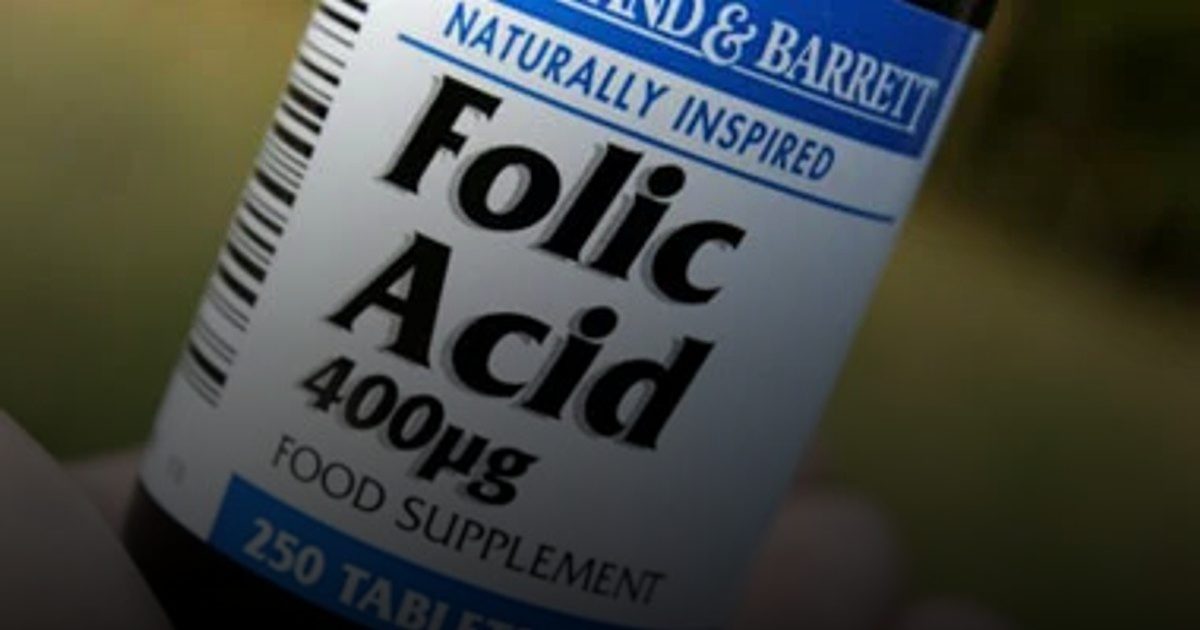 حمض الفوليك قبل الحمل.. دليلكِ الطبي للجرعة الصحيحة وتصحيح مفاهيم "التوحد"