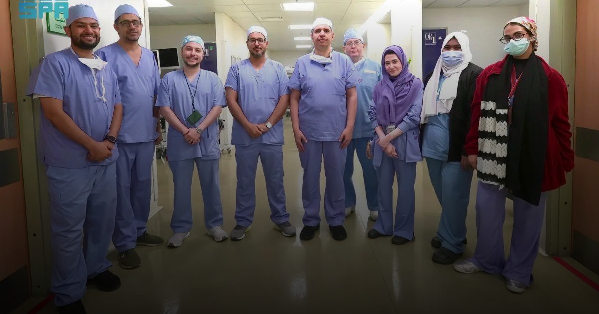 زراعة سماعة عظمية لعشرينية بالمدينة الطبية بمكة المكرمة