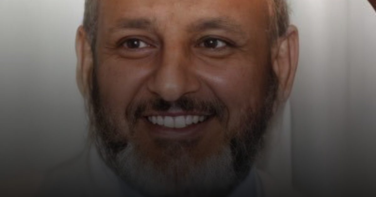 د. الخضيري يكشف: "مُدّعو تغذية" يبيعون برامج حمية منسوخة من جوجل