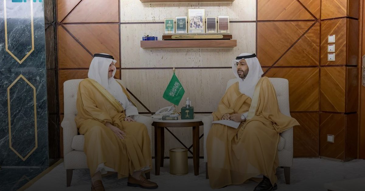 أمير المنطقة الشرقية يستقبل رئيس مجلس إدارة جمعية زراعة الأعضاء