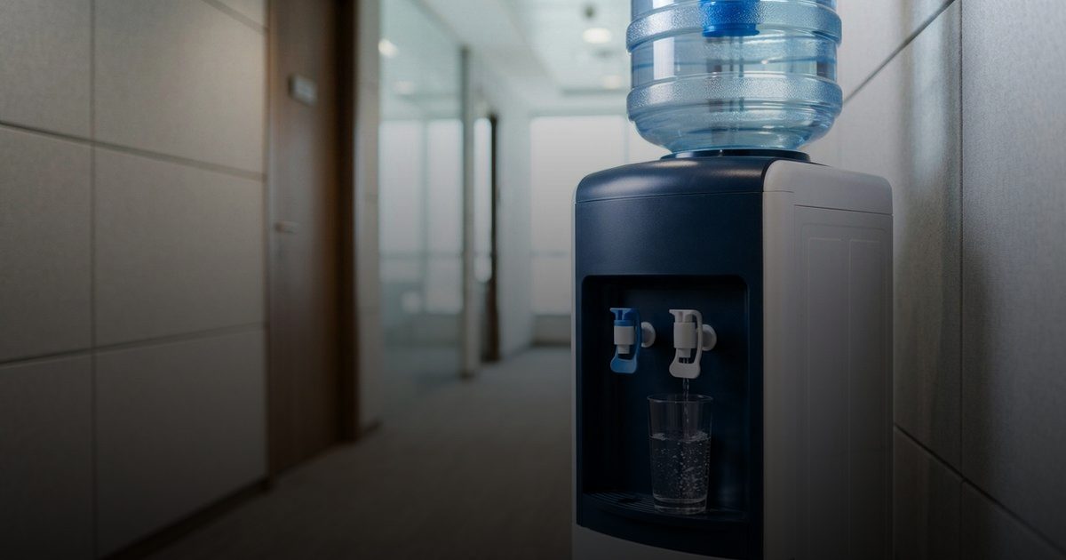 مبردات المياه المكتبية: تهديد صحي يتجاوز مياه الصنبور!