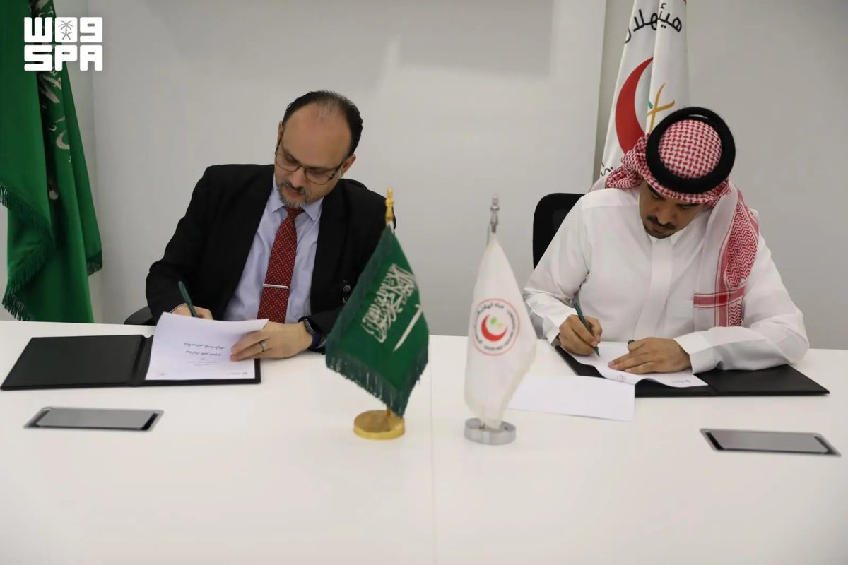الهلال الأحمر يعزز الإسعاف بالرياض عبر شراكة طبية جديدة