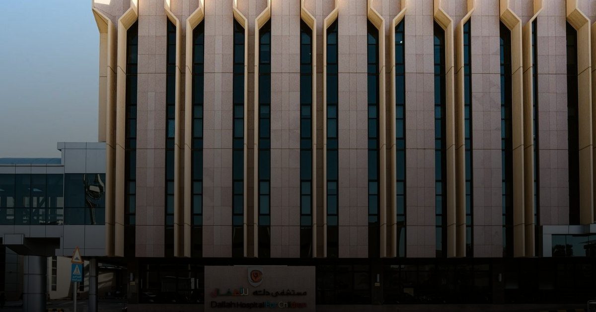 جراحة دقيقة بمنظار الصدر تنقذ رضيع من حالة نادرة دون فتح جراحي