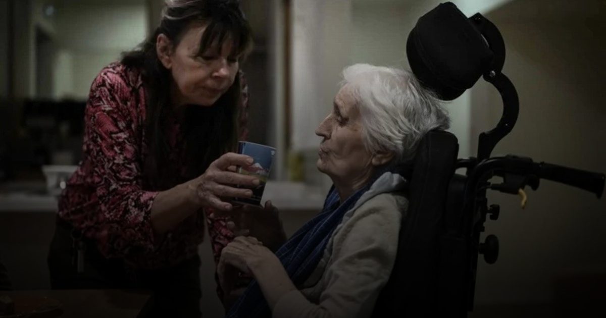 أول فحص دم يشخّص ألزهايمر في الولايات المتحدة